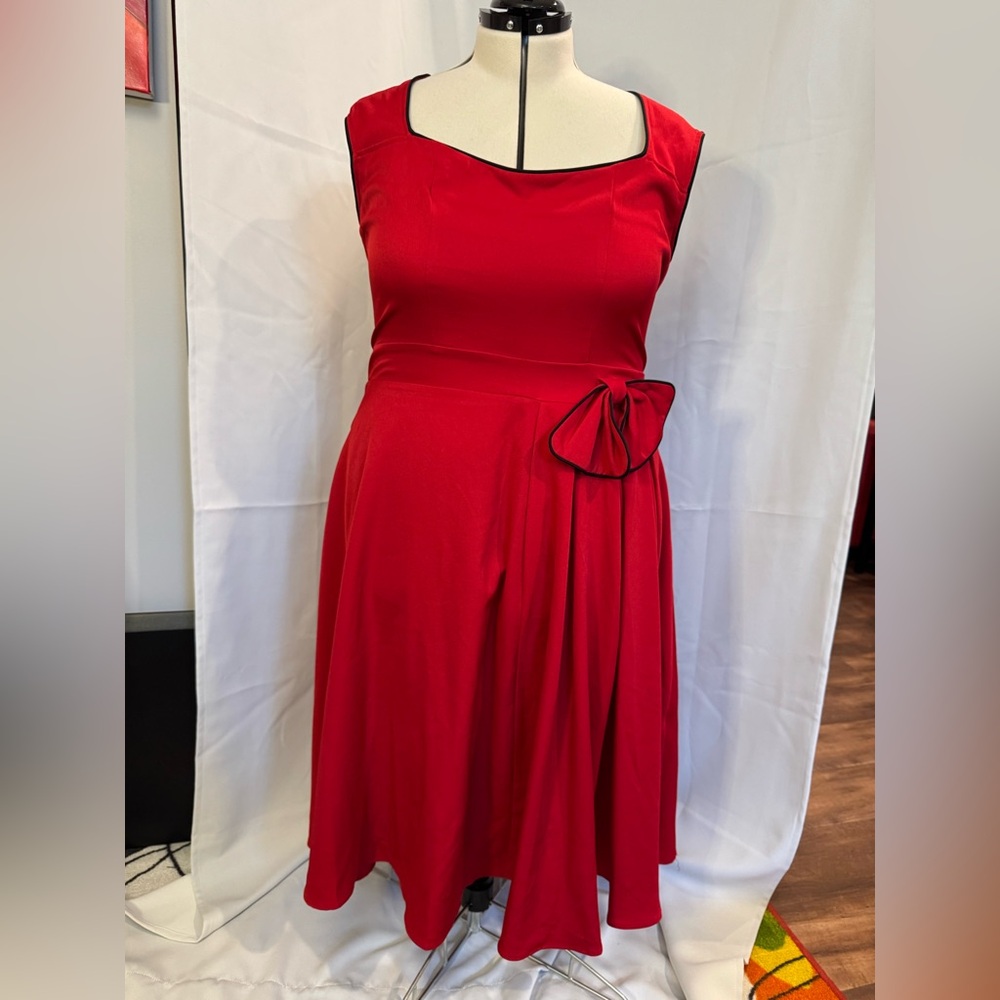 Lindy Bop Vibrant Red Garment